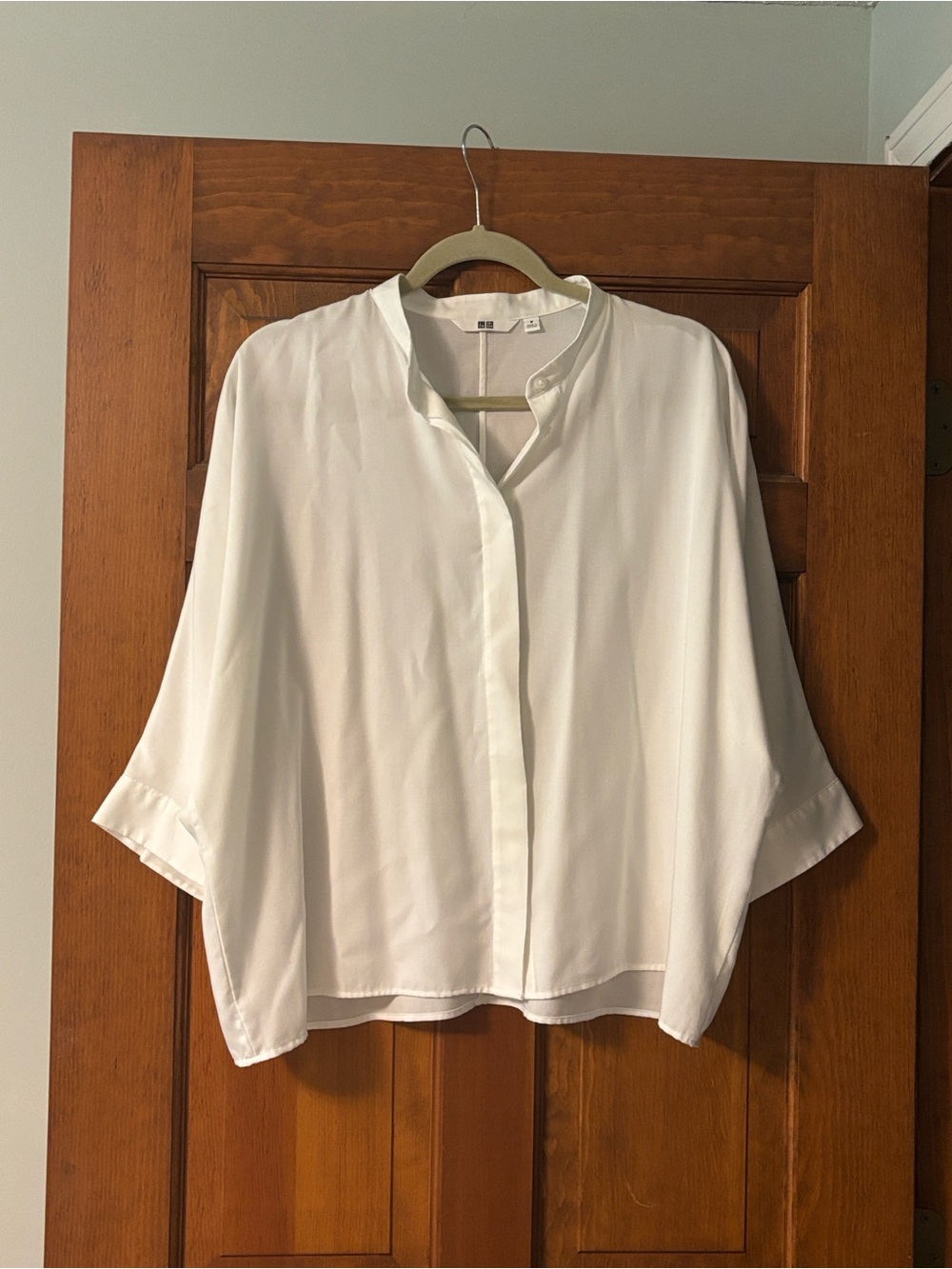 Uniqlo White Mandarin-Collar Women's Button-Front Blouse